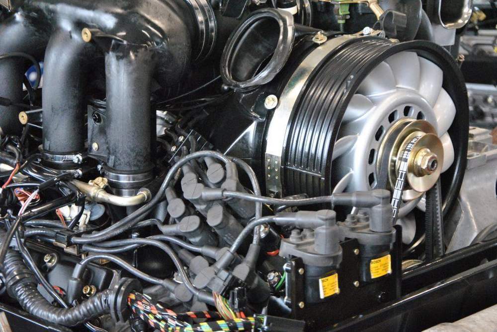 Motorrevision Porsche 993 – Bild 1