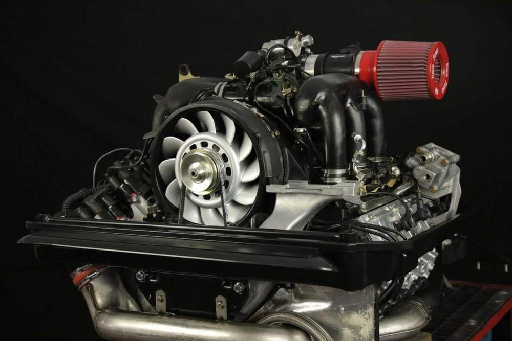 Motorrevision Porsche 964 mit Hubraumerweiterung von 3.6l auf 3.8l