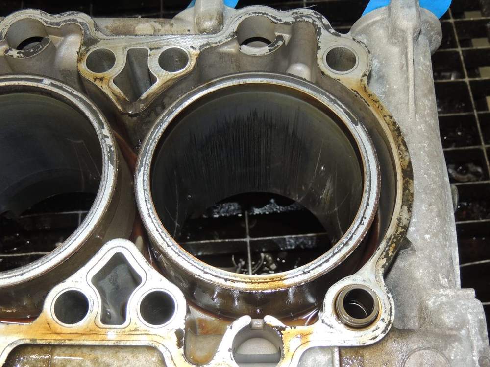 Motorinstandsetzung Porsche 997 nach Kolbenkipper – Bild 2