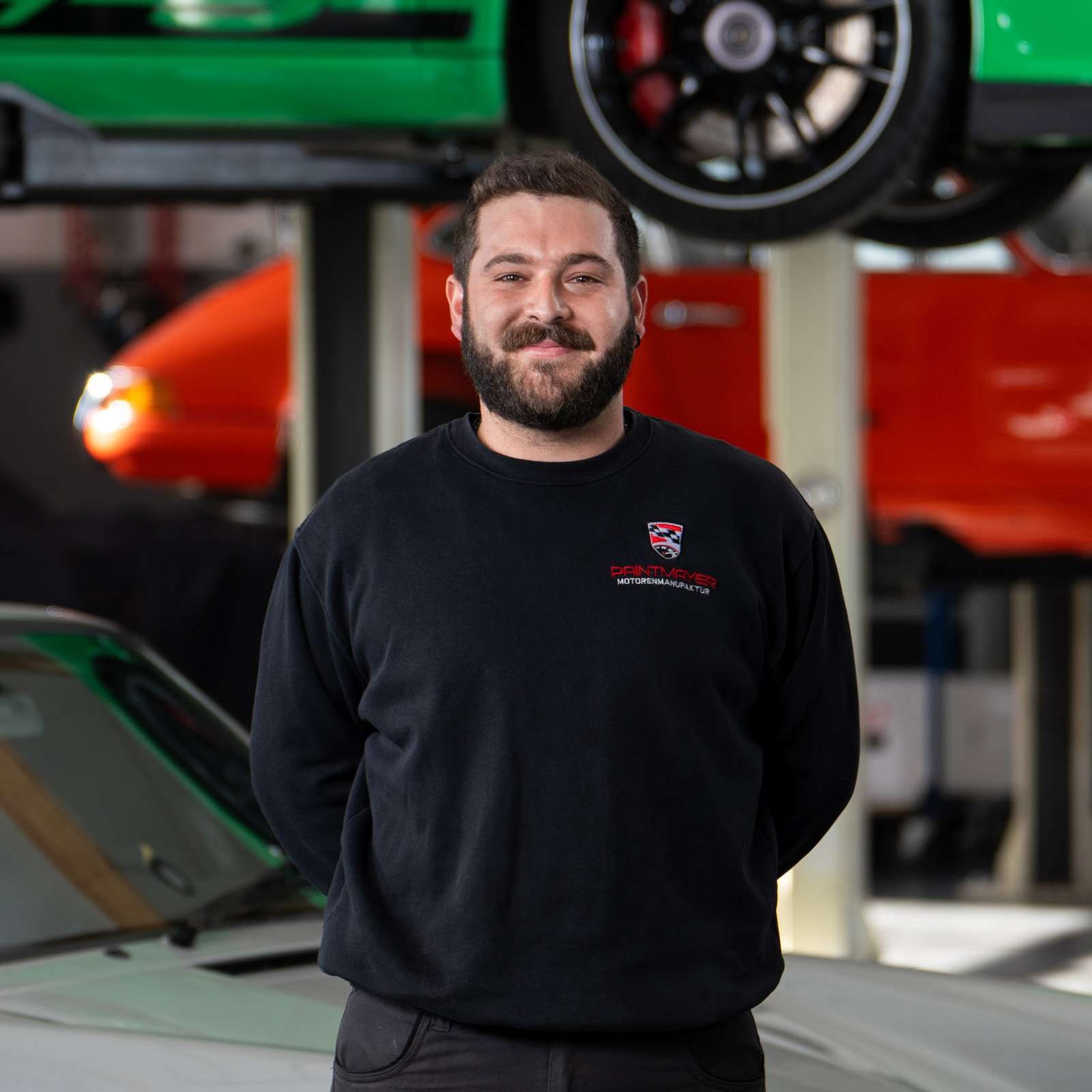 Simon W. – Werkstattmeister, Paintmayer Motorenmanufaktur