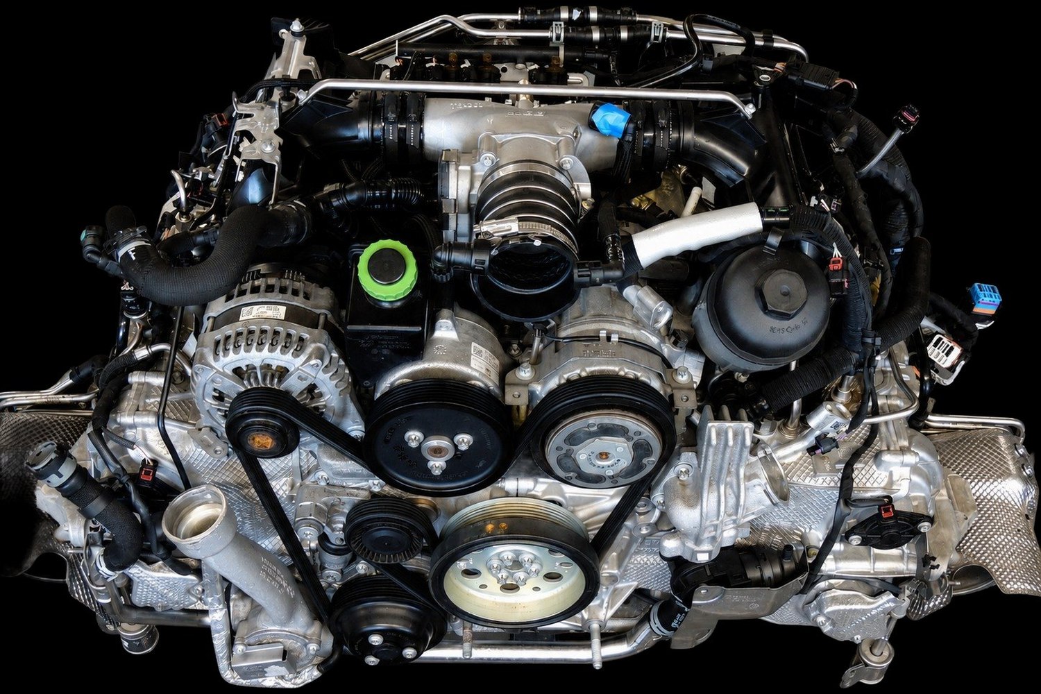Porsche 992 Turbo S Motor nach dem Umbau für über 1000 PS in der Paintmayer Motorenmanufaktur