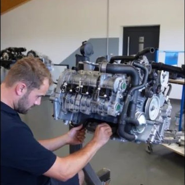 Beitrag der Paintmayer Motorenmanufaktur auf Instagram