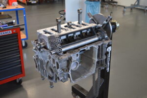 Porsche 997 Kolbenkipper