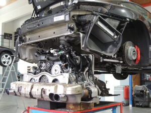 Einbau in Auto Porsche 996 Turbo