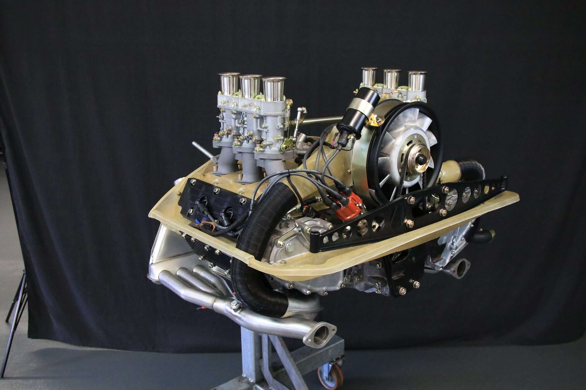 Porsche Boxermotor als Studioaufnahme – ganzheitlicher Motorenbau bei Paintmayer