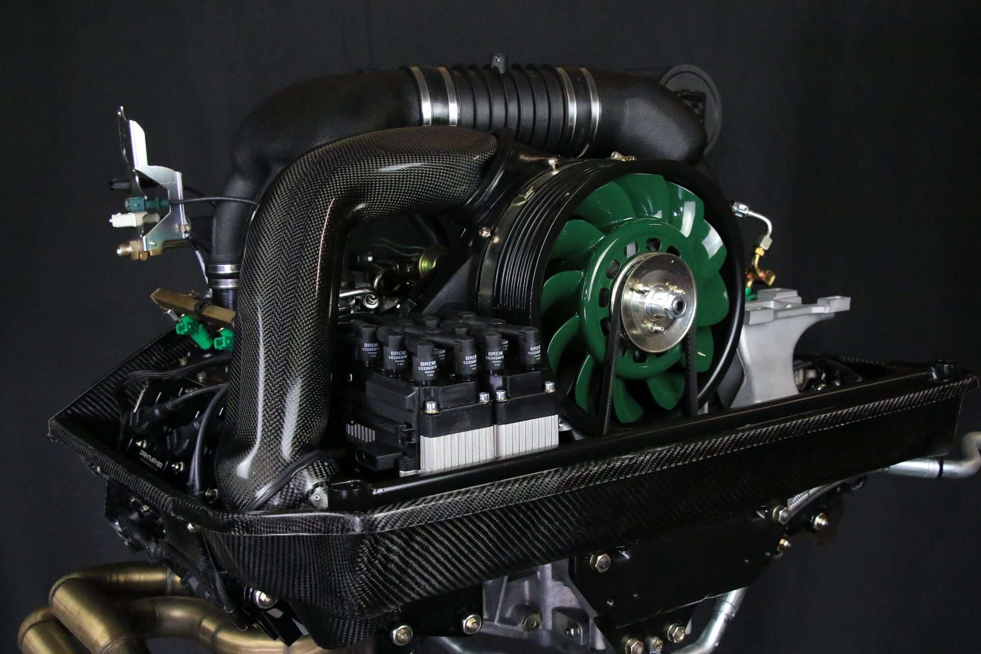 Porsche 964 4.0 Liter Motor mit Carbon-Airbox – Hochleistungsumbau von Paintmayer